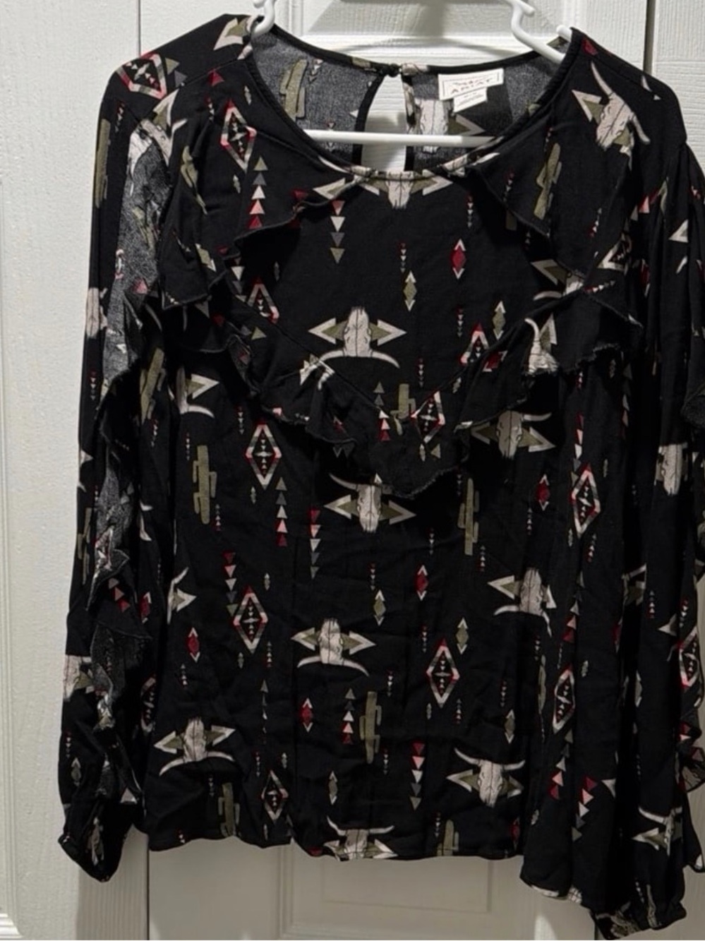 Ariat Size M Western Print w/ Cactus and Skull Motifs Blouse